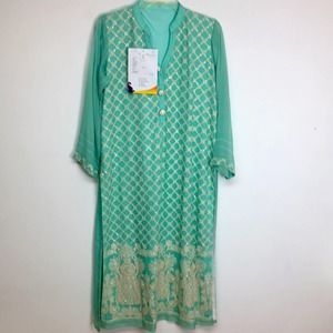 NWT utsa's Indian Authentic Ethnic Fashion for a tall Lady size M